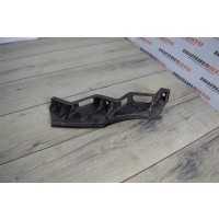 Кронштейн переднего бампера правый VOLKSWAGEN Passat B6 3C0807890A