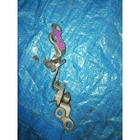 петли двери FORD FOCUS DBW 4089739