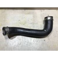 Патрубок интеркулера vw Touareg 1 7L6145790B