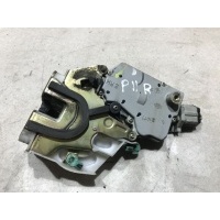 Замок задний R nissan primera P11 825029F511