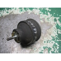 Подушка крепления двигателя Volkswagen Passat 2000 8d0199379s