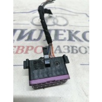 разъем Audi 8d0972695