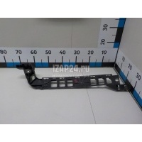 Направляющая заднего бампера правая VAG Octavia (A7) (2013 - ) 5E5807864