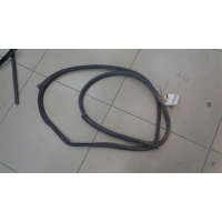 Уплотнитель двери передней левой Mercedes Benz E-Сlass W211 2002-2009 2002 A2117200178