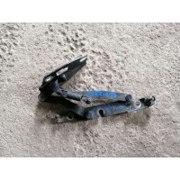 Петля крышки багажника Volkswagen Jetta 5 2008 1K5827302A