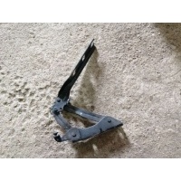 Петля капота левая Volkswagen Jetta 5 2008 5K0823301B