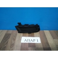 Заглушка противотуманной фары правая Volkswagen Golf 7 2013-нв 5G0853212D 9B9