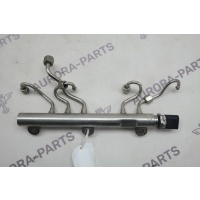 Рампа топливная RH 1-4 цилиндр N63 BMW X5 F15 2013 13538649320