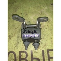 петля двери HONDA Accord 2007г.в. 67910S5DA01ZZ