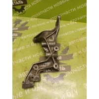кронштейн Mercedes W212 2012 A2711410840