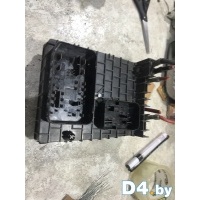Блок предохранителей Volkswagen Golf 2005 1k0937124k