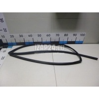 Уплотнитель стекла двери Toyota Auris (E15) (2006 - 2012) 6814102110