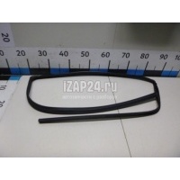 Уплотнитель стекла двери Toyota Auris (E15) (2006 - 2012) 6814202110