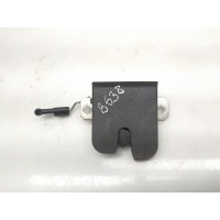 ЗАМОК БАГАЖНИКА Volkswagen Polo IV 2001 6Q6827505B