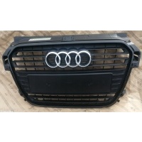 Решетка радиатора audi a1 8x 10 - 15 идеальная ! 8x0853651
