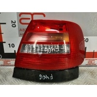 Фонарь задний правый Audi A4 B5 2000 8D0945112A