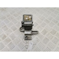Петля двери передней правой Audi A4 B5 1995 8D0831412A