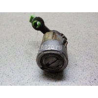 Вставка замка двери Mitsubishi Pajero/Montero III (V6, V7) (2000 - 2006) MR508386