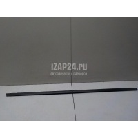 Накладка стекла переднего правого Mitsubishi Space Star (1998 - 2004) MR135744