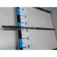 Накладка стекла переднего правого Mitsubishi Space Star (1998 - 2004) MR135744