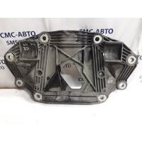Кронштейн редуктора Volvo S60, S80, XC70, V70 31262069
