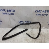 Уплотнитель стекла Volvo V70, XC70 31253174
