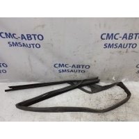 Уплотнитель стекла Volvo S80 2008-2014 31371176