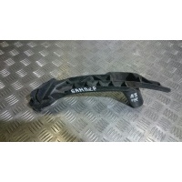 Кронштейн бампера Volkswagen Golf 5 1K0807890A