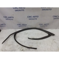 Уплотнитель стекла Audi A4 8K 8K0837439E
