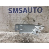 Кронштейн Audi Q5 8R0864200