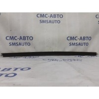 Уплотнитель стекла Volvo XC60 ХС60 30762371