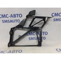 Кронштейн радиатора Audi A7 4G8121261