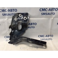 Петля капота Volkswagen Touareg NF 7P6823302