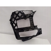 Каретка в бампер правая передняя volkswagen t6 7e 7e0807178a