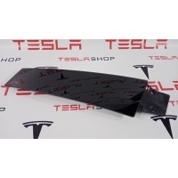 Молдинг (накладка кузовная) правый Tesla Model S 2015 1004535-00-B