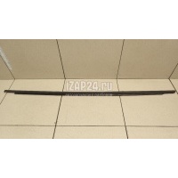 Накладка стекла заднего левого VAG Golf VI (2009 - 2013) 5K6839477D5AP