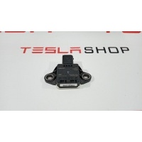 Датчик ускорения Tesla Model S 2015 6006369-00-A
