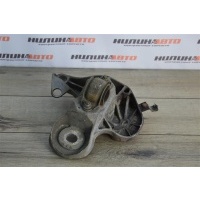 Кронштейн опоры двигателя AUDI A6 C6 4F0199352M