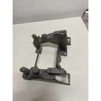 Б/У крепление (кронштейн) Volkswagen Touareg 7L6, 7L7, 7LA 2003 7l0863345, <strong>-Б/У Детали сняты с АВТОМОБИЛЯ</strong>