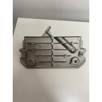 кронштейн AUDI Q7 4L 2006 (2005-2015) 4L0035462, <strong>-Б/У Детали сняты с АВТОМОБИЛЯ</strong>