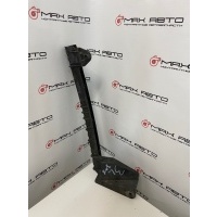 направляющая стекла AUDI Q7 4L 2006 (2005-2015) 4L0839067, <strong>-Б/У Детали сняты с АВТОМОБИЛЯ</strong>