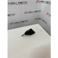 датчик выключения стоп сигнала Volkswagen Touareg 7L6, 7L7, 7LA 2003 (2002-2010) 1j0945511d, <strong>-Б/У Детали сняты с АВТОМОБИЛЯ</strong>