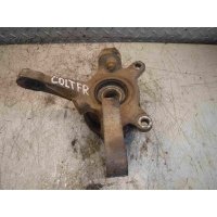 Кулак поворотный Mitsubishi Colt CJ 1996 MR198488