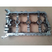 Рамка крышка головки audi 3.2 cak cgx 06e103286