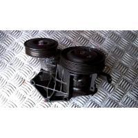 Насос гидроусилителя руля (ГУР) Ford Fiesta 1995-2000 1999 1358056