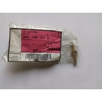 Патрубок okrąły volkswagen audi 046130121a