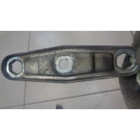 Кронштейн форсунки Mercedes Benz 190 W201 1982-1993 1991 A1020780041