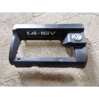 Крышка двигателя декоративная Volkswagen Bora 2000 036103925C
