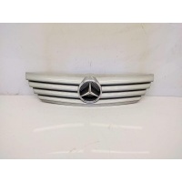 решетка радиатора Mercedes-Benz C-Класс W203/S203/CL203 2002 A2038800383
