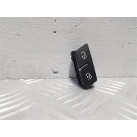Кнопка центрального замка Volkswagen Touareg 2014 7P6962125A